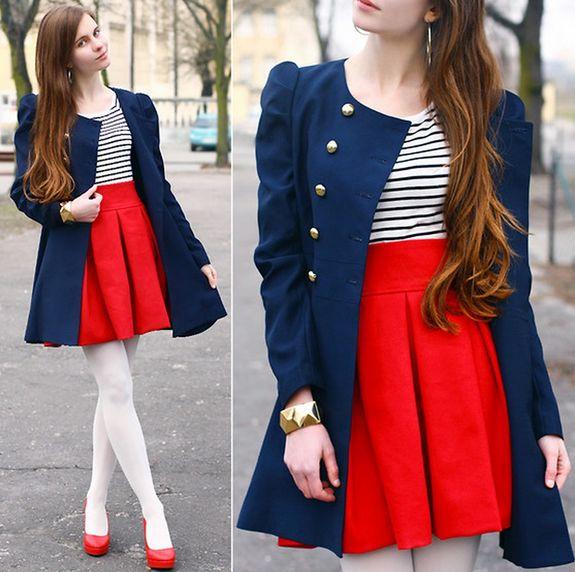 красная юбка с пальто